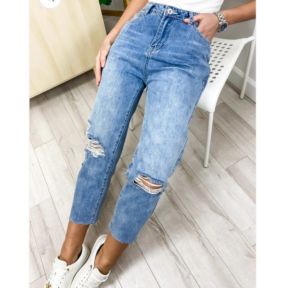 Anna-Kaci Blue Boyfriend Jeans with Vintage Fade and Distressed Knees